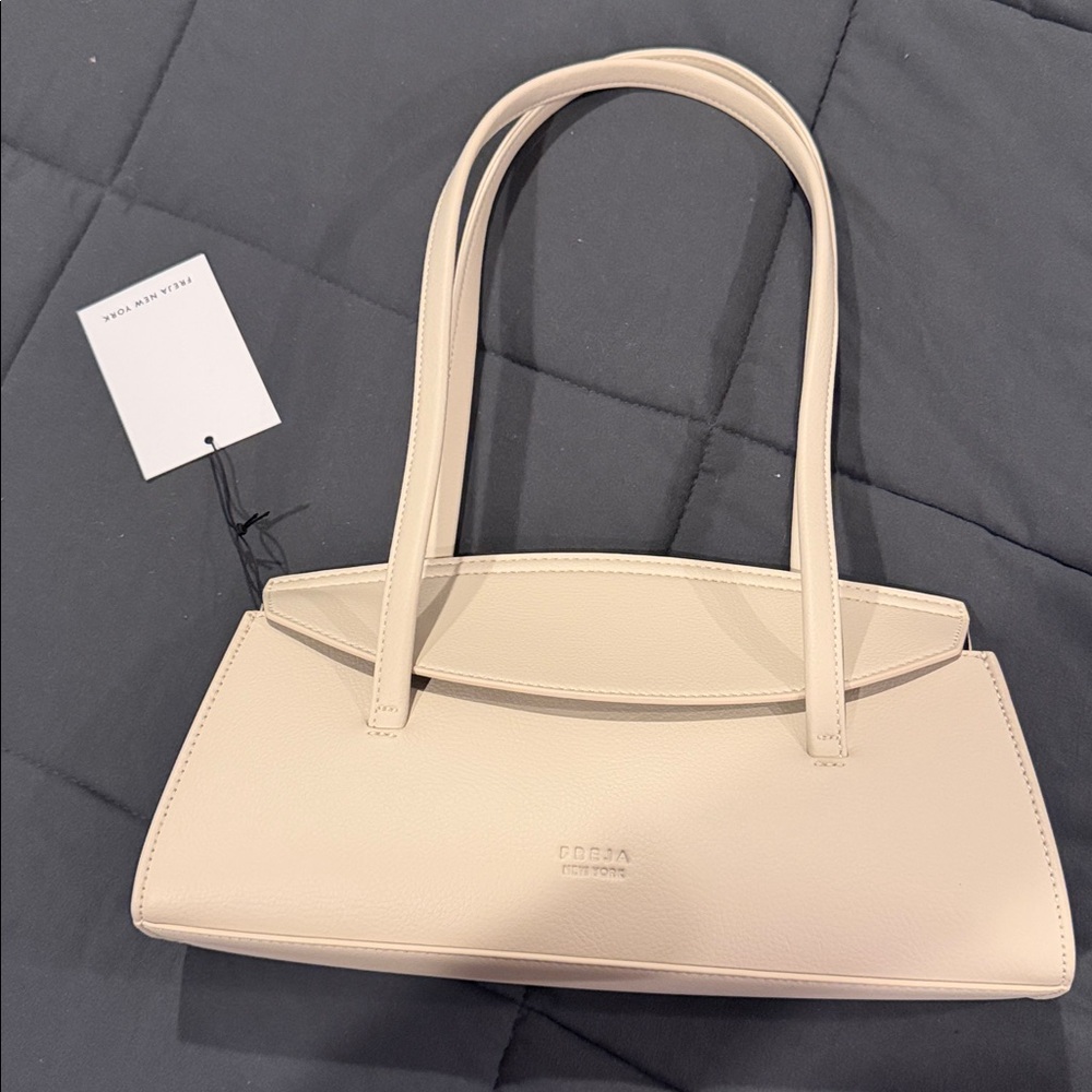 Freja Shoulder Bag